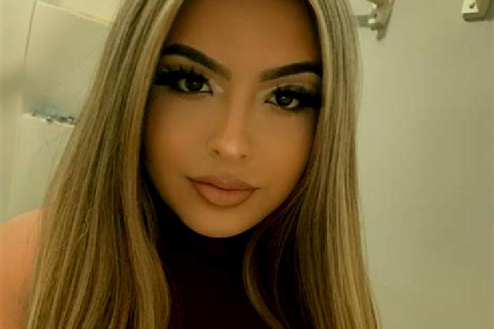 Ella, 30, a blonde amber-eyed latina companion based in Totton. Offering Travel Companion, Fetish, Massage, OWO. Available for incall and outcall, day and ev...