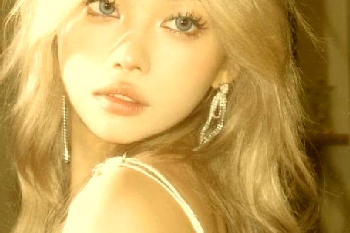 Ella, 30, a blonde blue-eyed asian companion based in Yokoze. Offering Massage, Duos, Roleplay, GFE. Available for incall and outcall, overnight bookings ava...