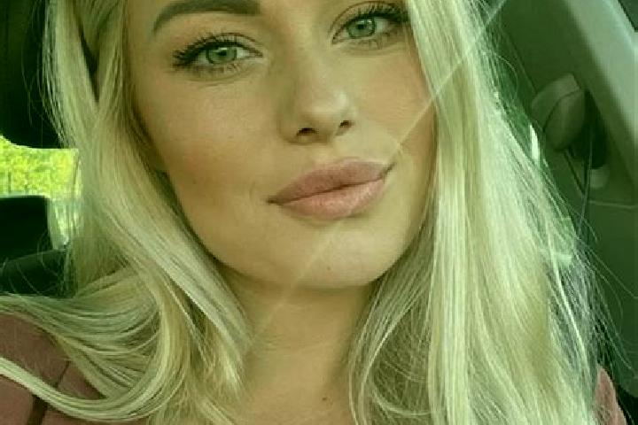 Ella, 30, a blonde hazel-eyed caribbean companion based in Nilaiyur. Offering Duos, OWO, Travel Companion, Couples, 69. Available for incall and outcall, ove...