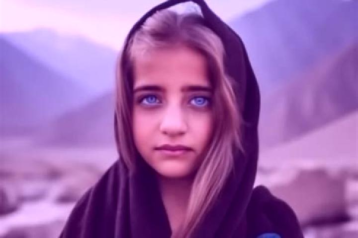 Ella, 30, a red brown-eyed middle eastern companion based in Douane. Offering BDSM, Travel Companion, Fetish. Available for incall and outcall, day and eveni...