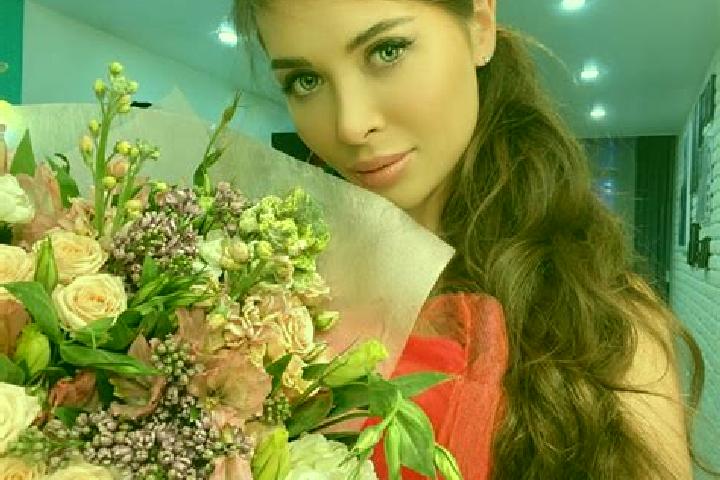 Ella, 30, a red dark-eyed mediterranean companion based in Srednyaya Akhtuba. Offering Deep French Kissing, Girlfriend Experience, Party Girl, 69. Available ...