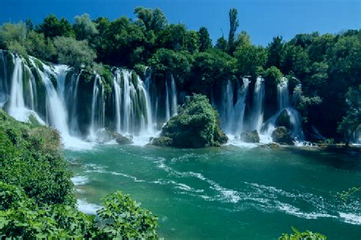 Ella, 30 — Escort in Divicani, Bosnia and Herzegovina
