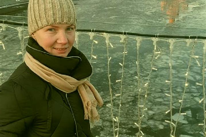 Ella, 30 — Escort in Krasnyy Kut, Russia