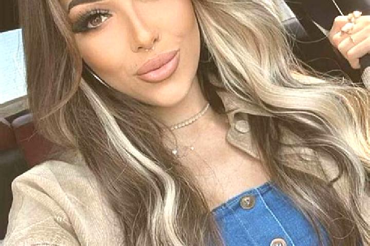Ella, 31, a dark blonde brown-eyed middle eastern companion based in Salanda. Offering A-Level, CIM, Fetish, Tantra. Available for incall and outcall, overni...