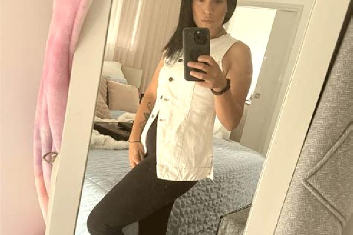 Ella, 31 — Escort in Ayse, France