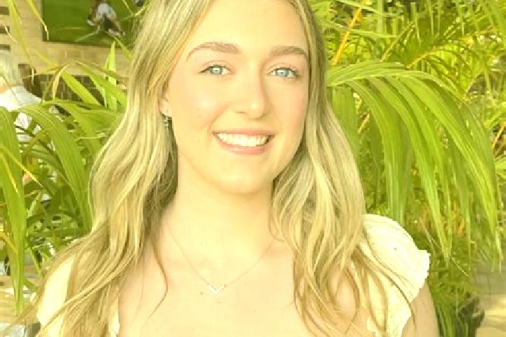 Ella, 31 — Escort in Holt, Australia