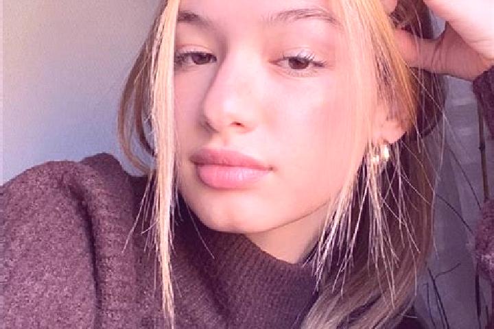 Ella, 32, a blonde brown-eyed asian companion based in Lassodyameri. Offering Deep French Kissing, Prostate Massage, Striptease. Available for incall and out...