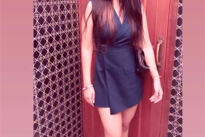 Ella, 32 — Escort in Bharuch, India