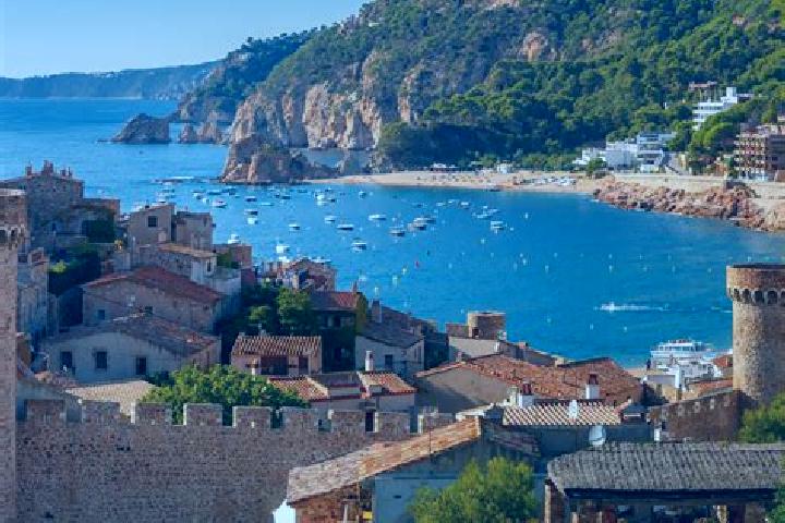 Ella, 32 — Escort in Hernan-Perez, Spain