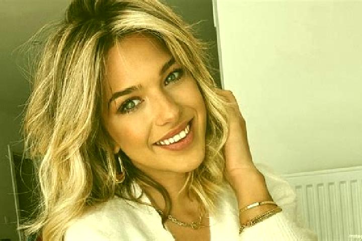 Ella, 32 — Escort in Schueren, Germany