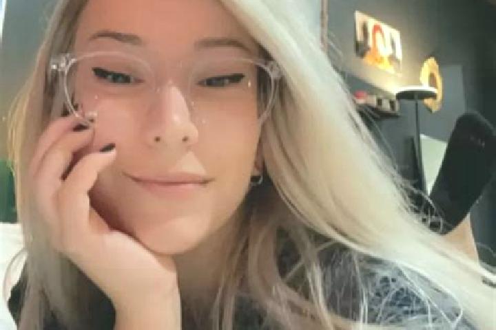 Ella, 33, a blonde amber-eyed european companion based in Lambres-lez-Douai. Offering Party Girl, Fetish, Tantra, CIM, 69. Available for incall and outcall, ...