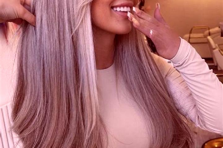 Ella, 33, a blonde grey-eyed caribbean companion based in Stockbridge. Offering 69, Roleplay, Girlfriend Experience, Party Girl, OWO. Available for incall an...