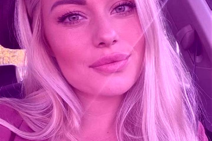 Ella, 33, a blonde hazel-eyed mediterranean companion based in Sukahurip. Offering Deep French Kissing, GFE. Available for incall and outcall, day and evenin...