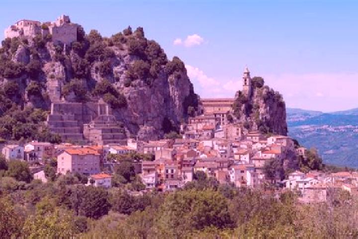Ella, 33 — Escort in Bagnoli del Trigno, Italy