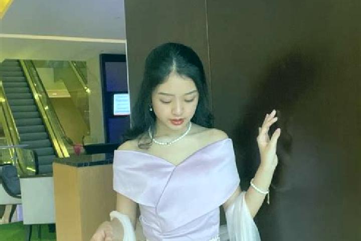 Ella, 33 — Escort in Makmang, Myanmar