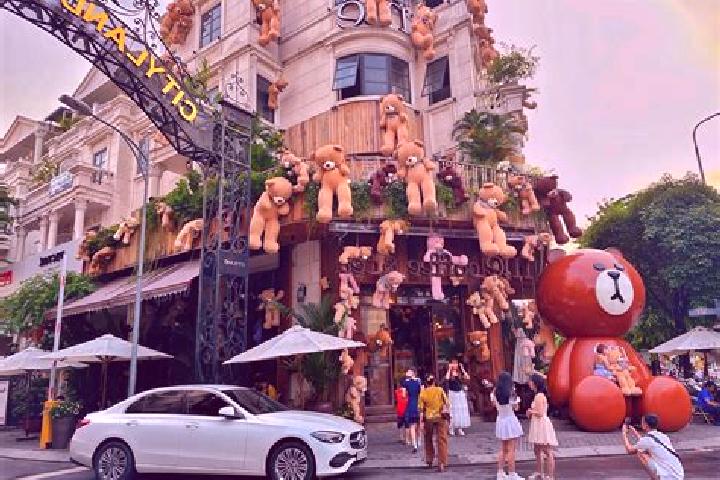 Ella, 33 — Escort in Quang Nham, Vietnam