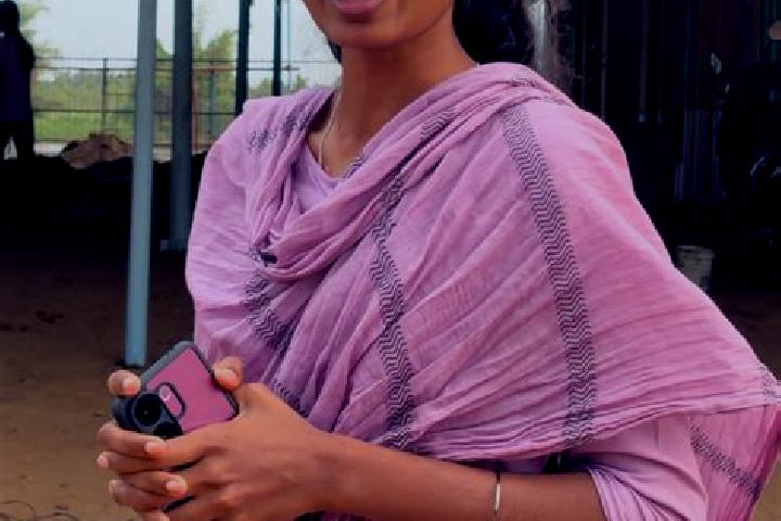 Ella, 33 — Escort in Thiruvaiyaru, India
