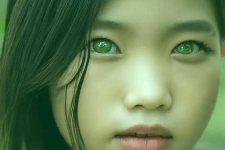 Ella, 34, a black green-eyed asian companion based in Valerio Trujano. Offering Massage, Couples, Tantra. Available for incall and outcall, day and evening d...