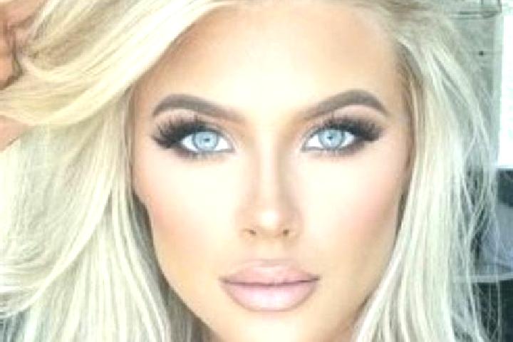 Ella, 34, a platinum blonde hazel-eyed caribbean companion based in Viuz-en-Sallaz. Offering Travel Companion, BDSM, Overnight. Available for incall and outc...