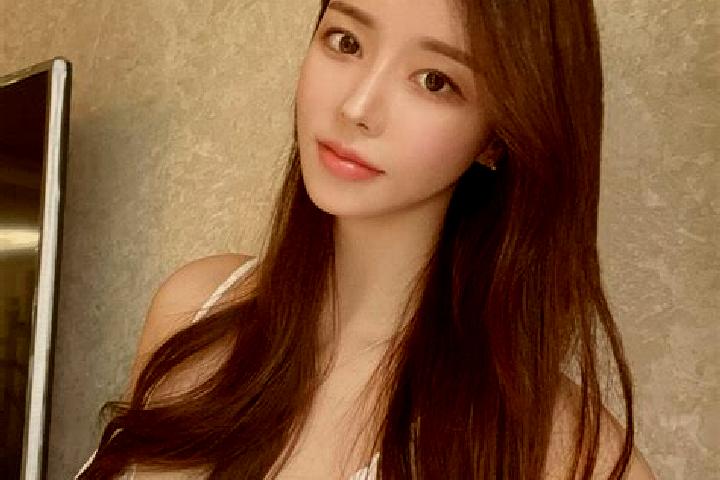Ella, 34 — Escort in Fengliang, China