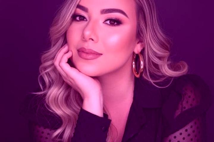 Ella, 34 — Escort in Iguatama, Brazil