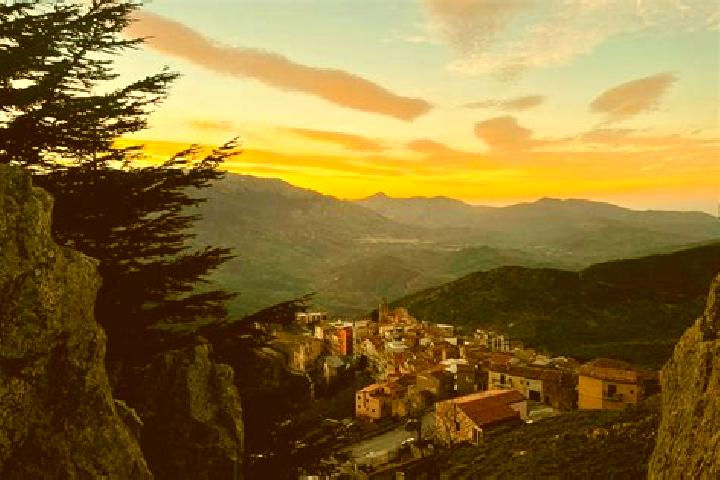 Ella, 34 — Escort in San Mauro Castelverde, Italy