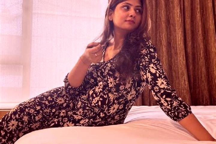 Ella, 34 — Escort in Tirupati, India