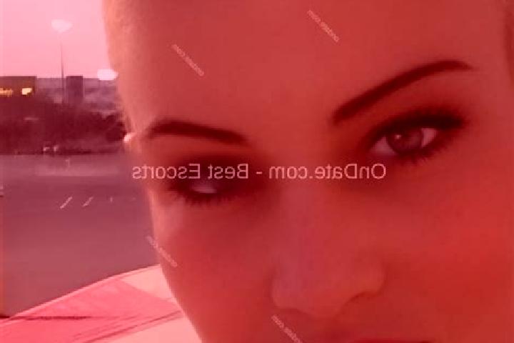 Ella, 34 — Escort in Zvorsca, Romania
