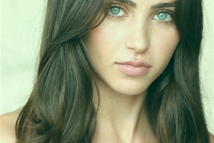 Ella, 35, a brunette dark-eyed caribbean companion based in Ostrovnoy. Offering CIM, Travel Companion, Girlfriend Experience. Available for incall and outcal...