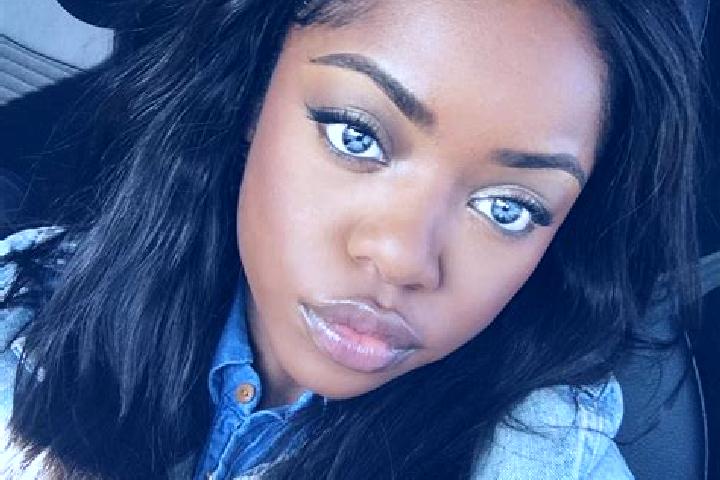 Ella, 35, a chestnut blue-eyed ebony companion based in Doumen. Offering Tantra, A-Level. Available for incall and outcall, day and evening dates.