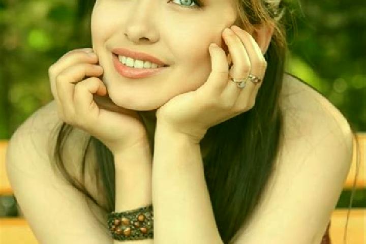 Ella, 35, a red blue-eyed asian companion based in Peteinos. Offering A-Level, GFE, Deep French Kissing, OWO. Available for incall and outcall, day and eveni...
