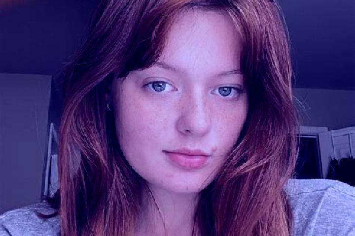 Ella, 35, a red grey-eyed mixed companion based in Nagorsk. Offering Travel Companion, Dinner Date, A-Level. Available for incall and outcall, overnight book...