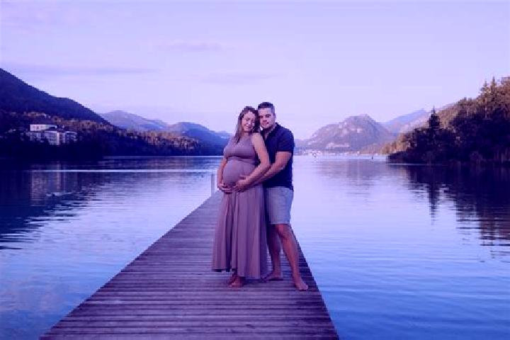 Ella, 35 — Escort in Hallwang, Austria