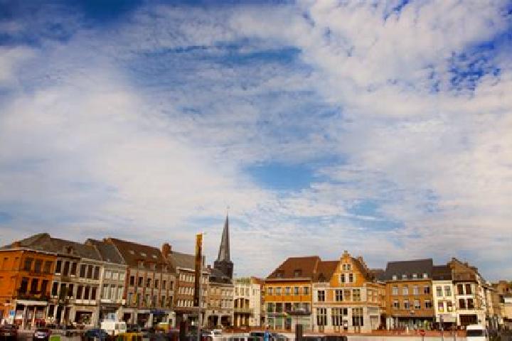 Ella, 35 — Escort in Irchonwelz, Belgium