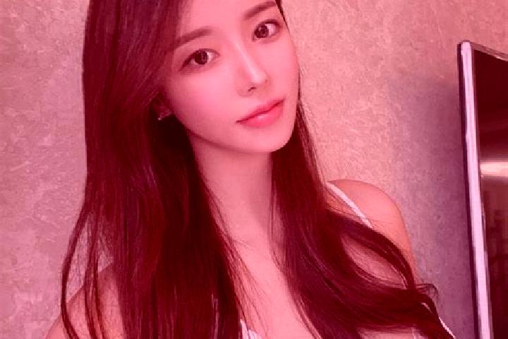 Ella, 35 — Escort in Lesuhe, China