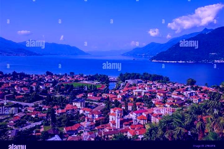 Ella, 35 — Escort in Maccagno, Italy
