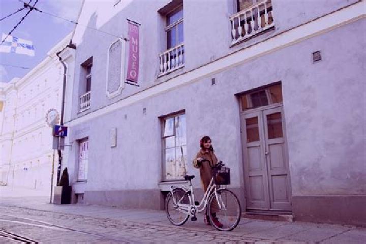 Ella, 35 — Escort in Ullanlinna, Finland