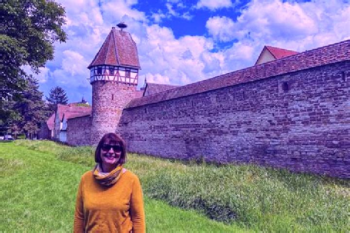 Ella, 35 — Escort in Weil der Stadt, Germany