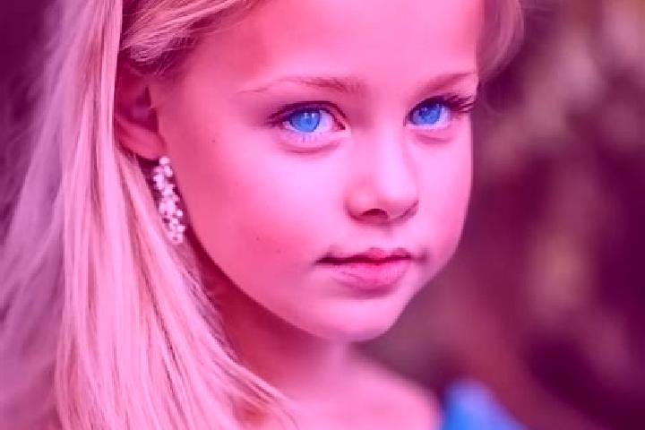 Ella, 36, a blonde blue-eyed indian companion based in Plouasne. Offering Prostate Massage, Dinner Date, 69. Available for incall and outcall, day and evenin...