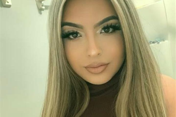 Ella, 36, a blonde brown-eyed latina companion based in Minderhout. Offering Striptease, Party Girl, Prostate Massage, OWO, GFE. Available for incall and out...