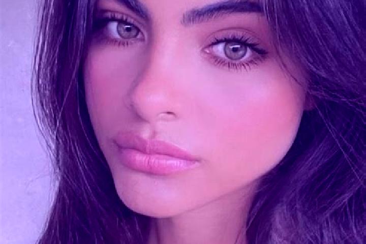 Ella, 36, a brunette green-eyed latina companion based in Gushan. Offering Duos, Fetish, Girlfriend Experience, Deep French Kissing. Available for incall and...
