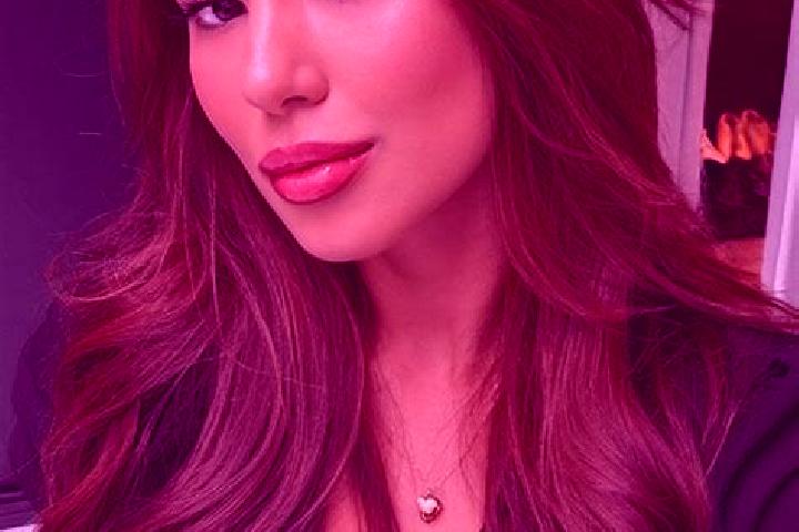 Ella, 36, a chestnut brown-eyed latina companion based in Glarus. Offering Travel Companion, Striptease, Deep French Kissing, Erotic Massage. Available for i...