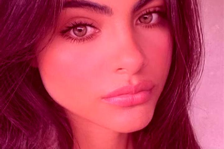Ella, 36, a chestnut hazel-eyed indian companion based in Buonvicino. Offering Domination, Dinner Date, Erotic Massage. Available for incall and outcall, ove...
