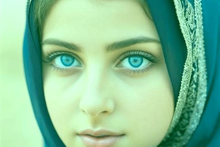 Ella, 36, a dark blonde blue-eyed middle eastern companion based in Rothlein. Offering OWO, Girlfriend Experience, Roleplay, CIM. Available for incall and ou...