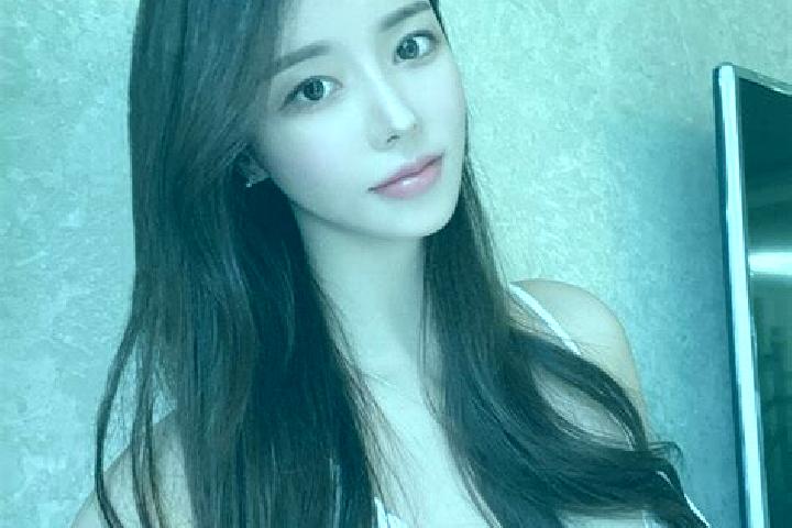Ella, 36 — Escort in Aletengxire, China