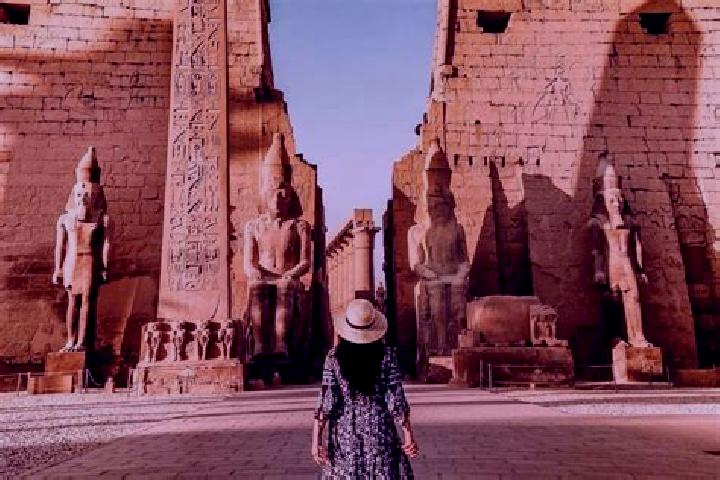Ella, 36 — Escort in Esna, Egypt