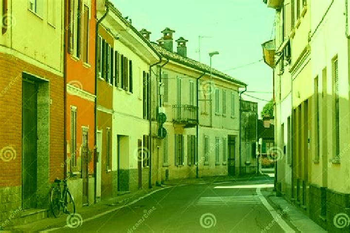 Ella, 36 — Escort in Linarolo, Italy