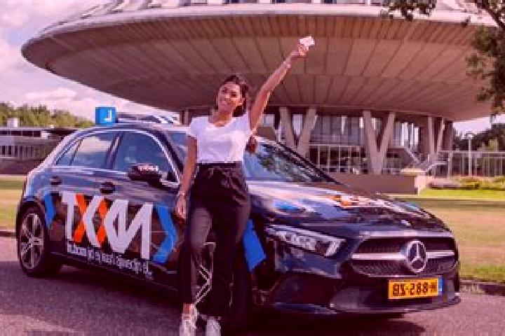 Ella, 36 — Escort in Sint Geertruid, Netherlands