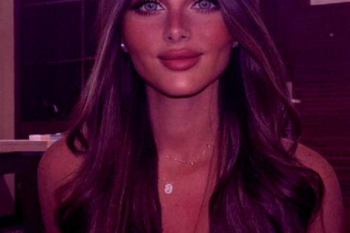Ella, 37, a brunette dark-eyed caribbean companion based in Kurlovo. Offering OWO, Girlfriend Experience, Deep French Kissing, Party Girl. Available for inca...