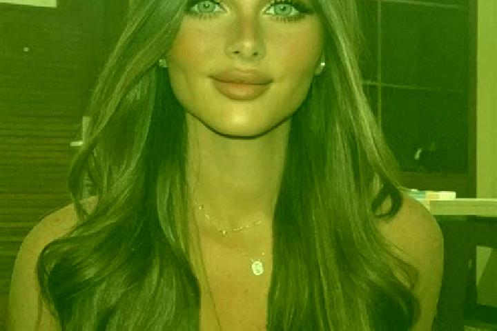 Ella, 37, a brunette dark-eyed slavic companion based in Cervera de la Canada. Offering Erotic Massage, Couples, GFE. Available for incall and outcall, day a...
